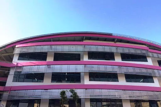 Trường học TH School với hệ mái do Pebsteel thực hiện