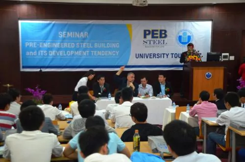 Ban tư vấn PEB Steel đã giải đáp tất cả câu hỏi từ các bạn sinh viên.