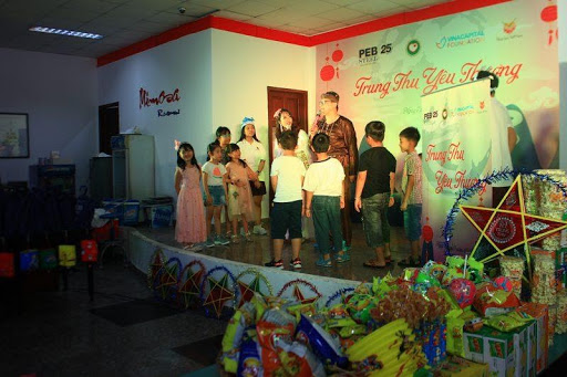 Children participating in the Mid-autumn Festival gameshow