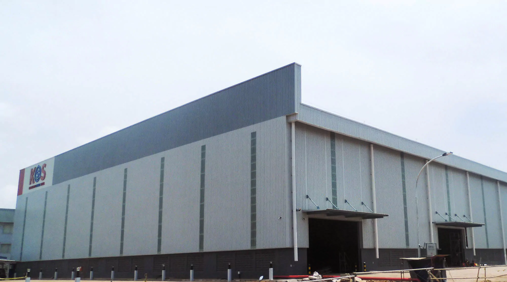 Xây Dựng Nhà Xưởng Sản Xuất Thép (Indonesia) 2015 -Pre engineered Steel Factory Project (Indonesia) 2015