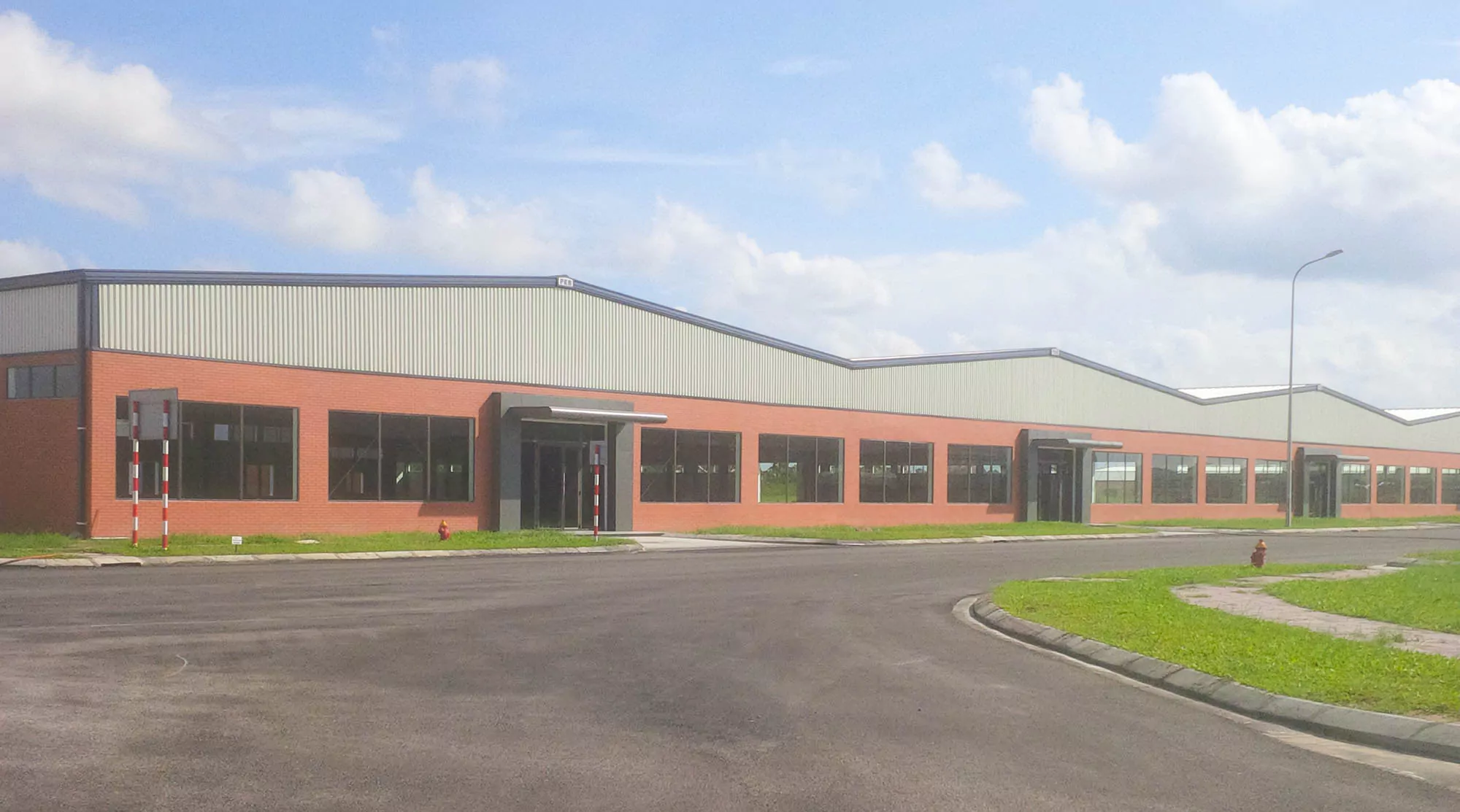 Xây dựng nhà xưởng sản xuất đồ may mặc - Steel Structured Garment Factory