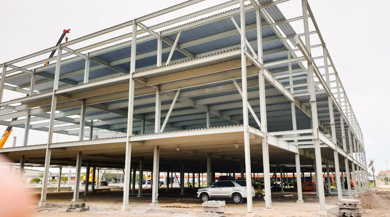 Xây Dựng Nhà Xưởng Sản Xuất Đồ May Mặc Việt Nam - Steel Structured Vietnam Garment Factory