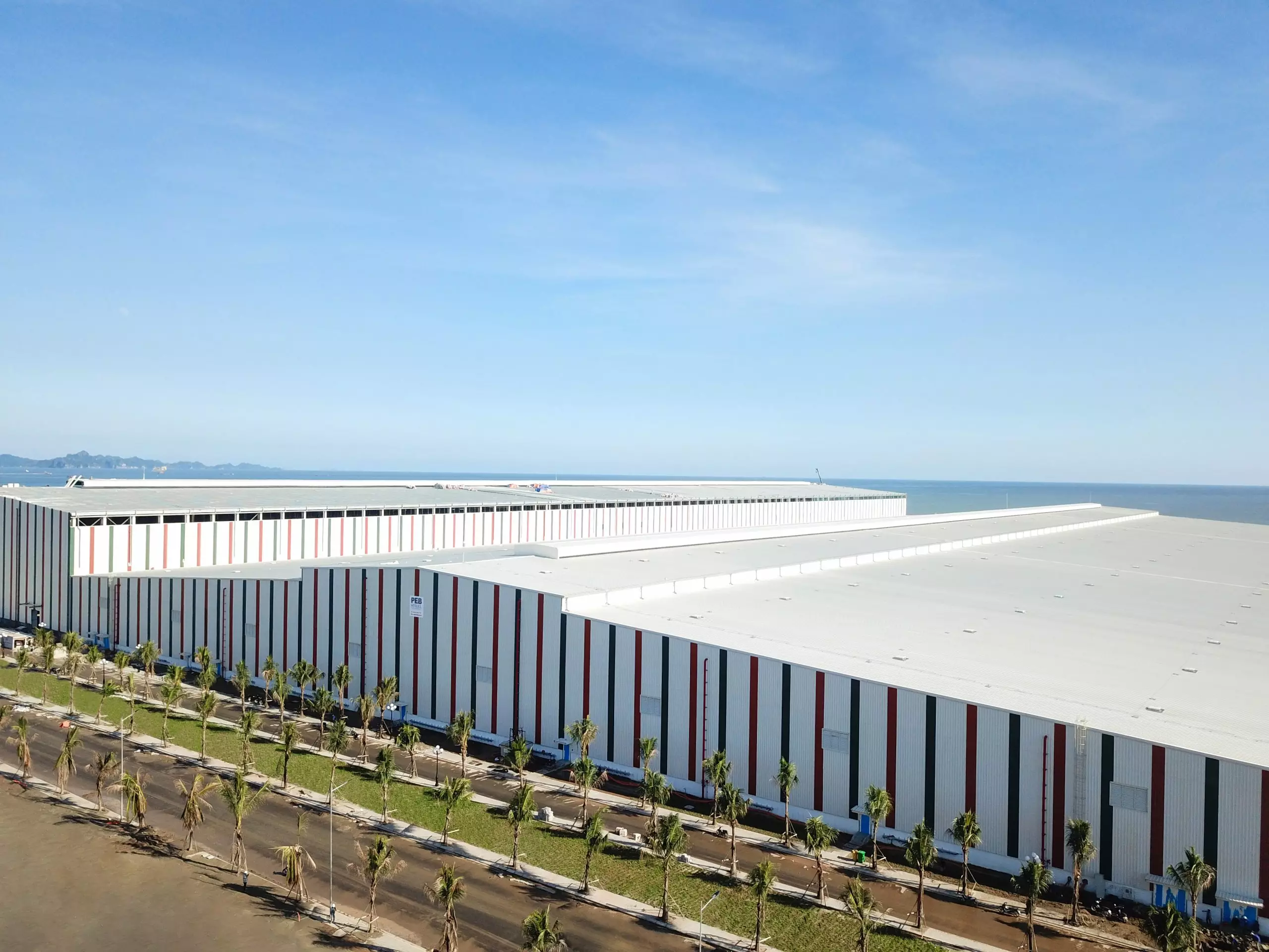 Xây dựng nhà xưởng lắp ráp xe hơi Vinfast - Steel structured VinFast automobile manufacturing complex