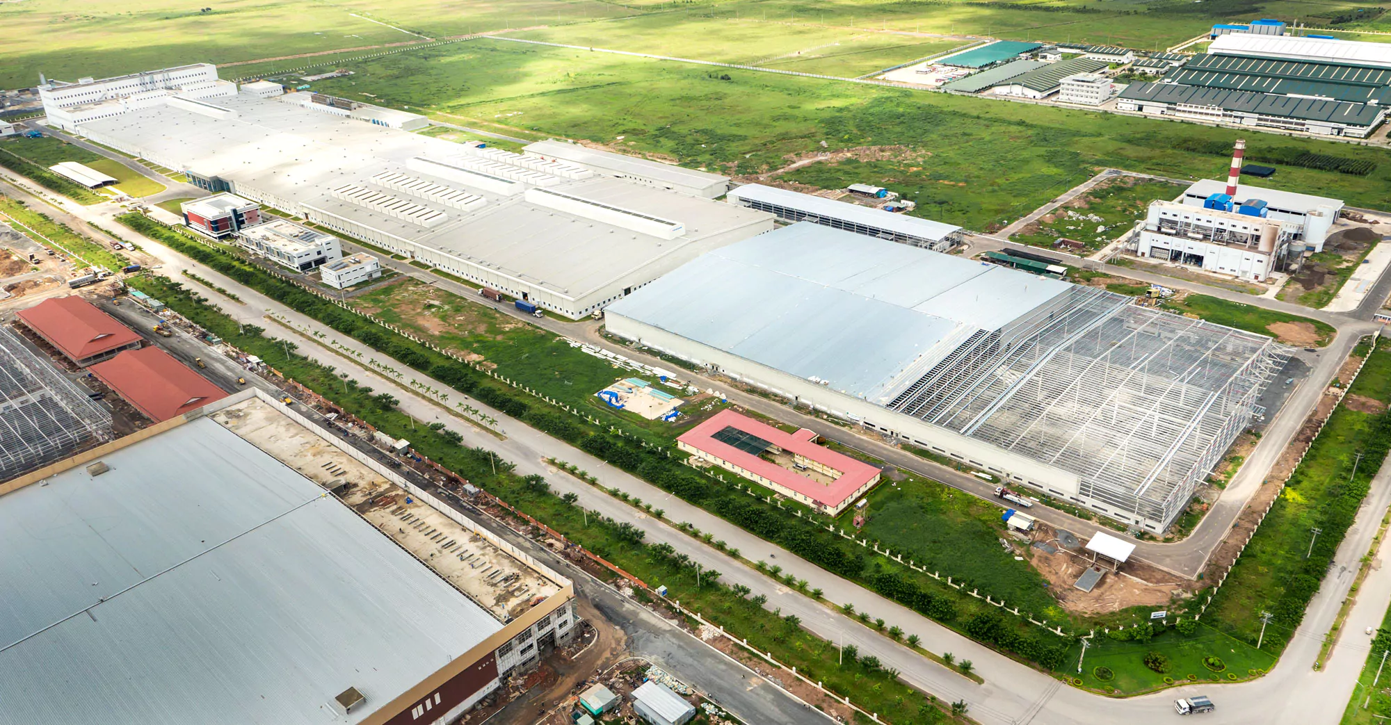 prefabricated steel product hall project by Pebsteel