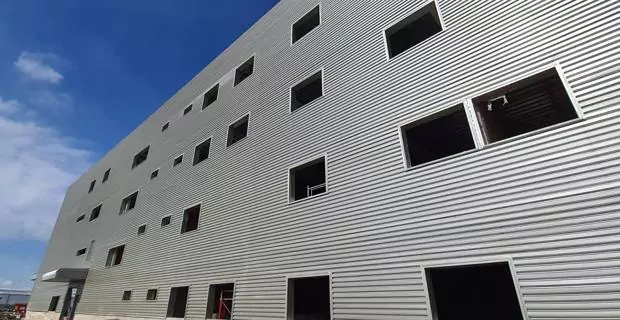 Alumin Color in Steel Building - Màu Alumin trong nhà thép tiền chế