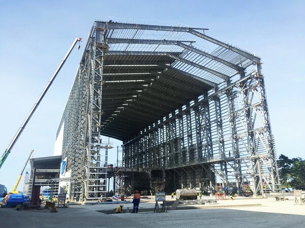 Xây dựng nhà xưởng đóng tàu cao nhất Philippines. Hình ảnh phần khung kết cấu nhà xưởng