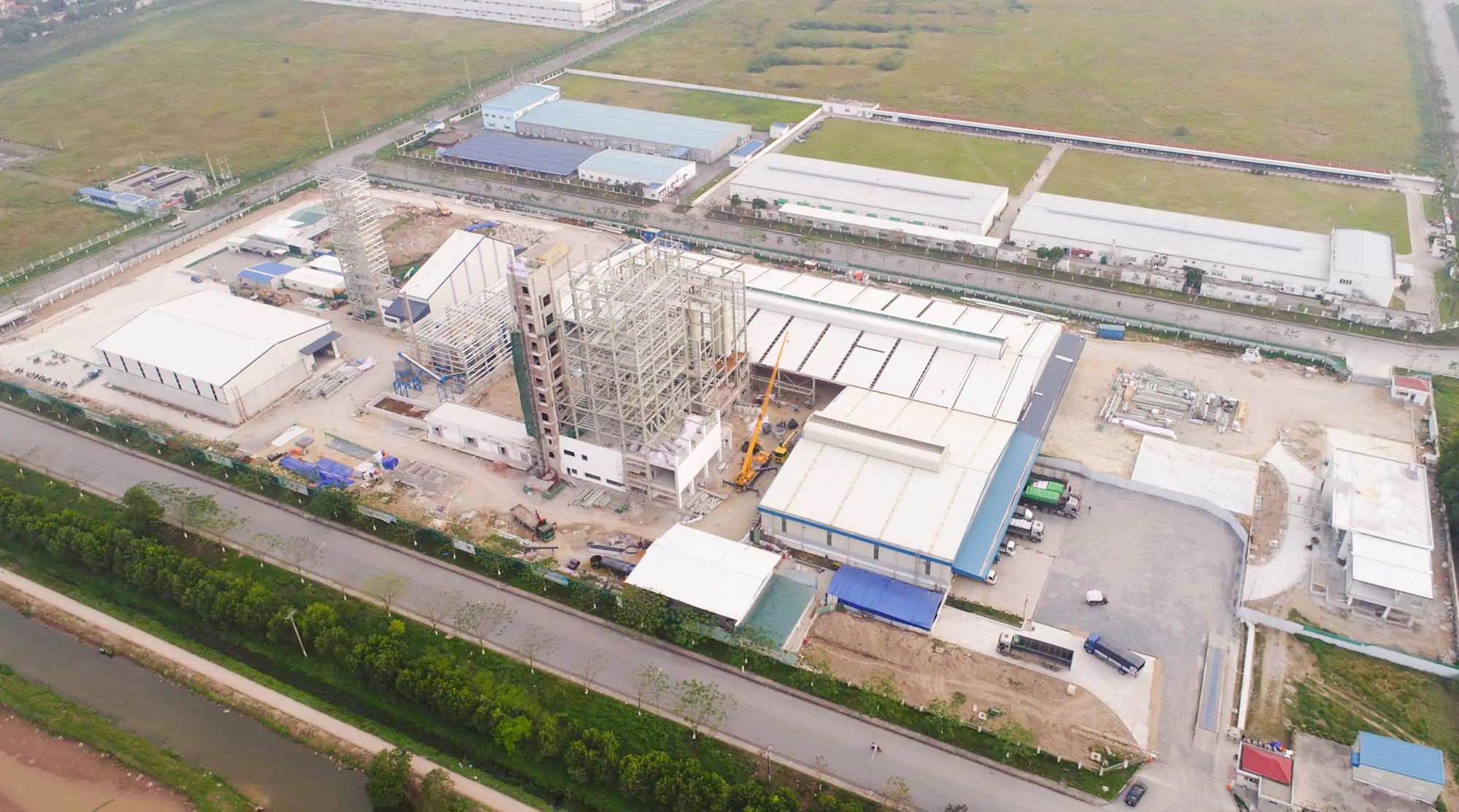 Xây Dựng Nhà Xưởng Sản Xuất Thức Ăn Chăn Nuôi (Việt Nam) 2018 - Pre Engineered Animal Feed Factory Project (Vietnam) 2018