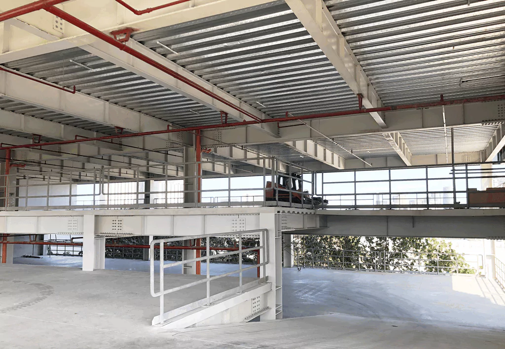 Xây dựng tòa nhà văn phòng kết hợp bãi đỗ xe - Steel Structured Office Building Project Combined With Parking Lot