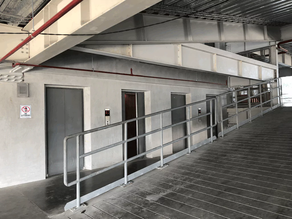 Xây dựng tòa nhà văn phòng kết hợp bãi đỗ xe - Steel Structured Office Building Project Combined With Parking Lot