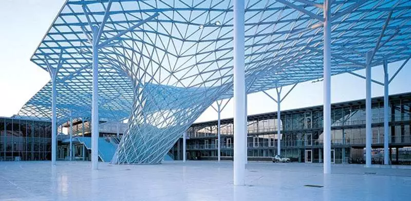 Nhà khung thép tiền chế (Nguồn: Internet)