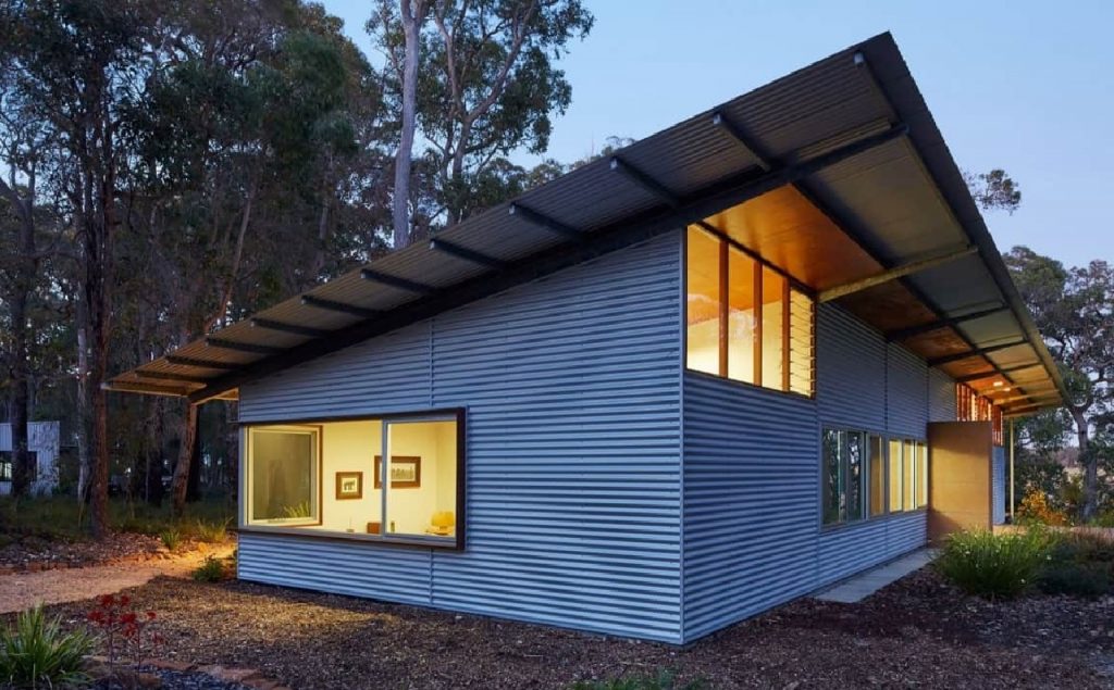 Tier 4 prefabricated building design in countryside (Source: Internet)