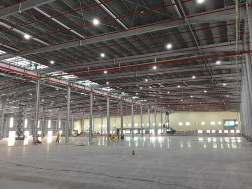 Scale of warehouse construction