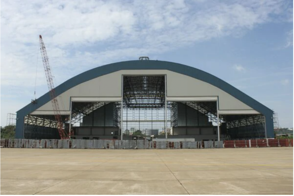 Airplane hangar using pre-engineered steel curved span at Tan Son Nhat airport