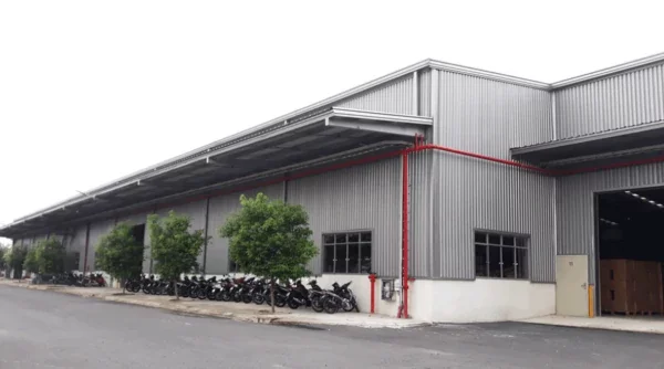 Simple pre-fabricated steel warehouse