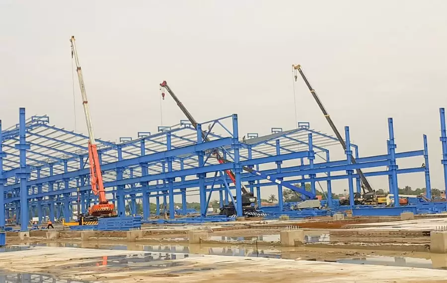A construction project according to pre-engineered steel structure design to ensure quality and progress as proposed