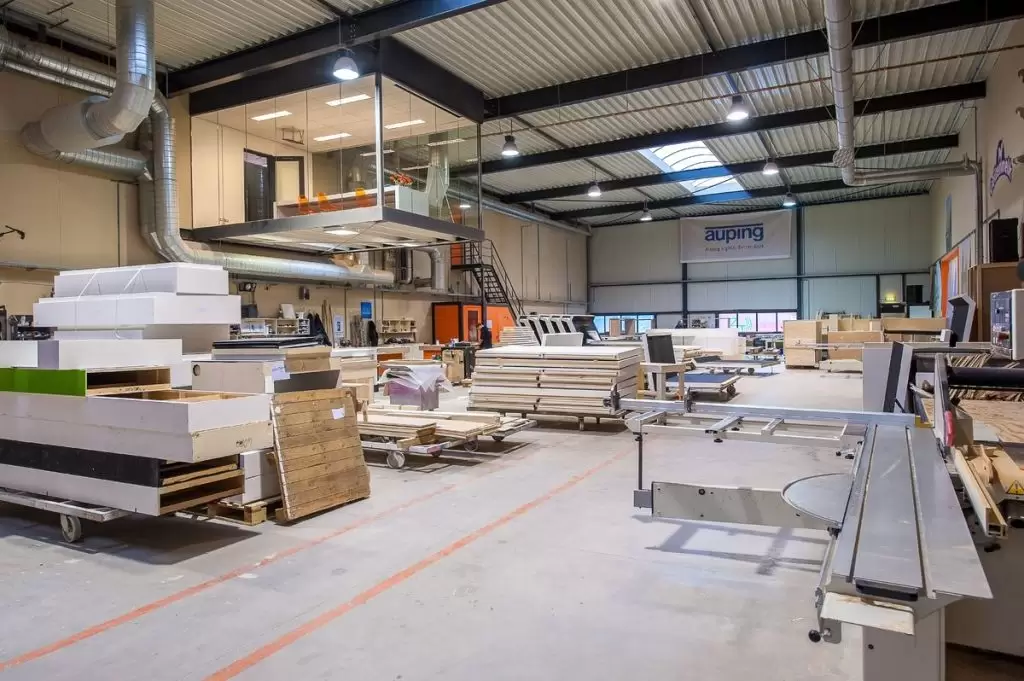 Small-scale workshop for wood production and storage (Source: Internet)