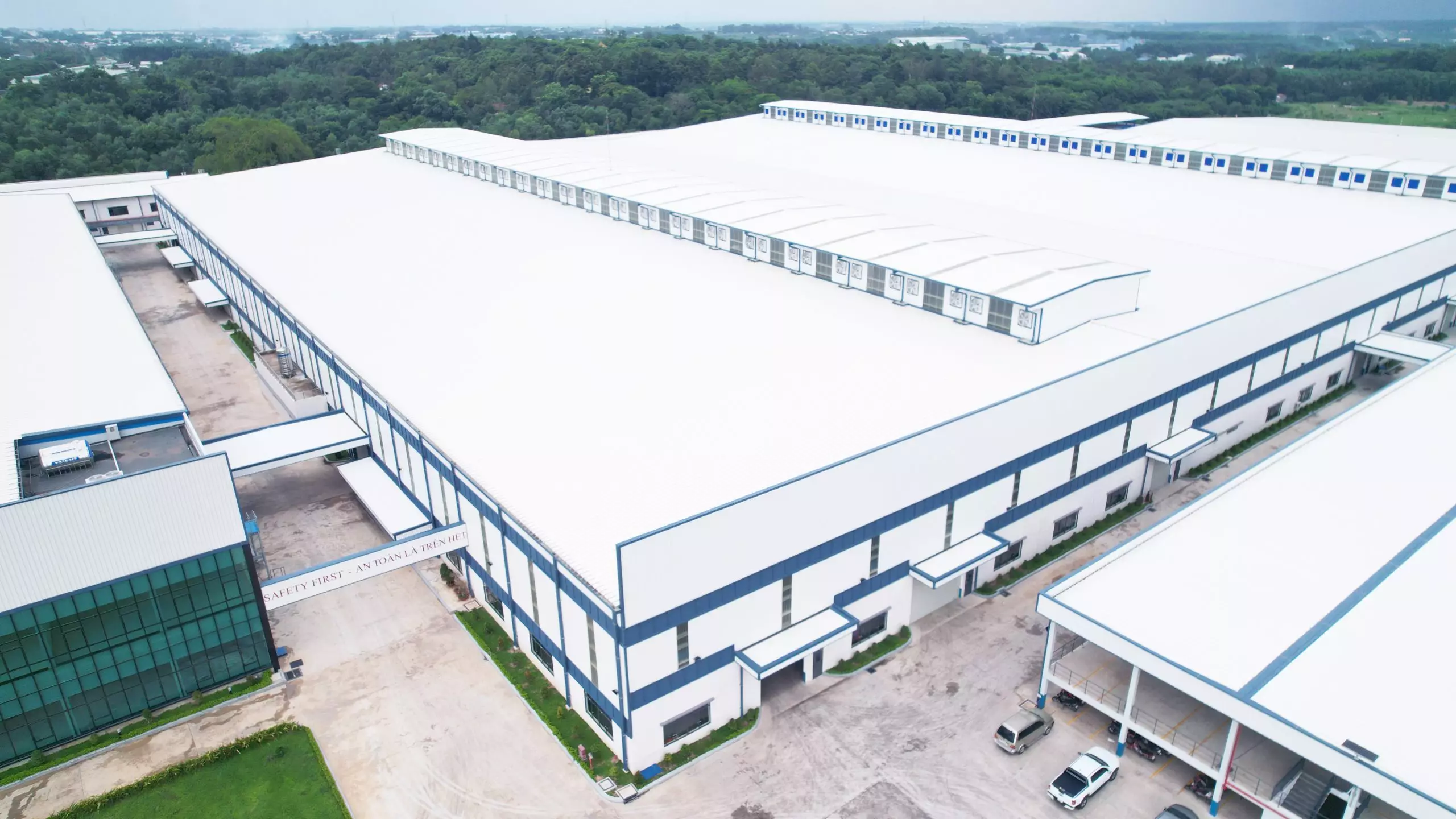 Xây dựng nhà xưởng sản xuất linh kiện - Components pre engineered steel manufacturing factory
