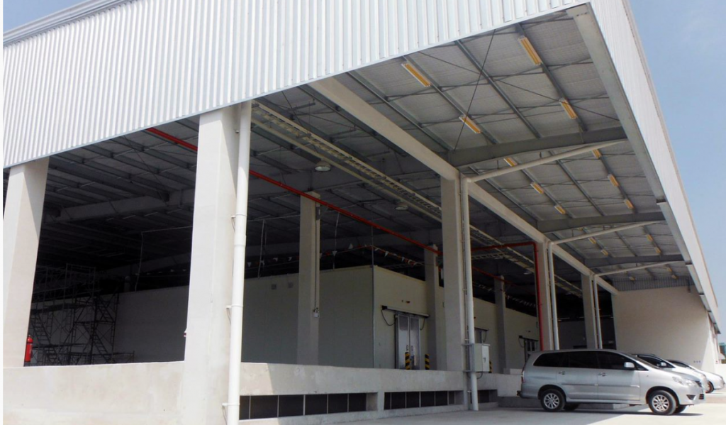 Mái Canopy được ứng dụng phổ biến trong nhiều công trình nhà xưởng 