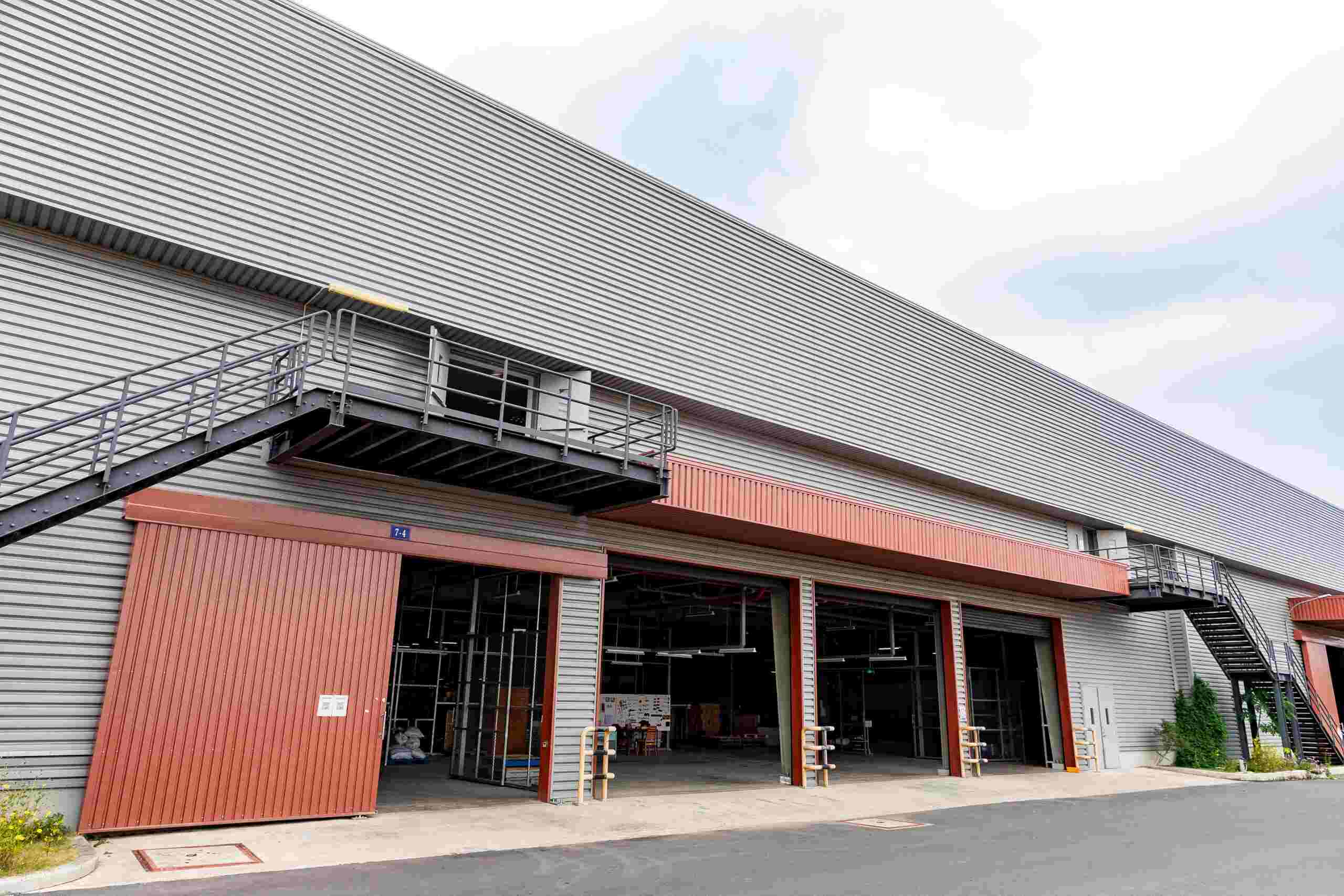 quy định cửa thoát hiểm nhà xưởng