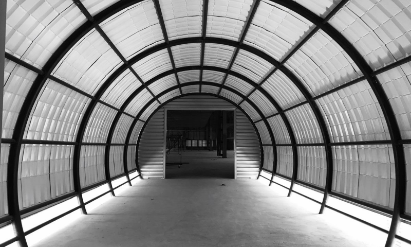 Tầm quan trọng của cửa thoát hiểm trong xây dựng nhà xưởng