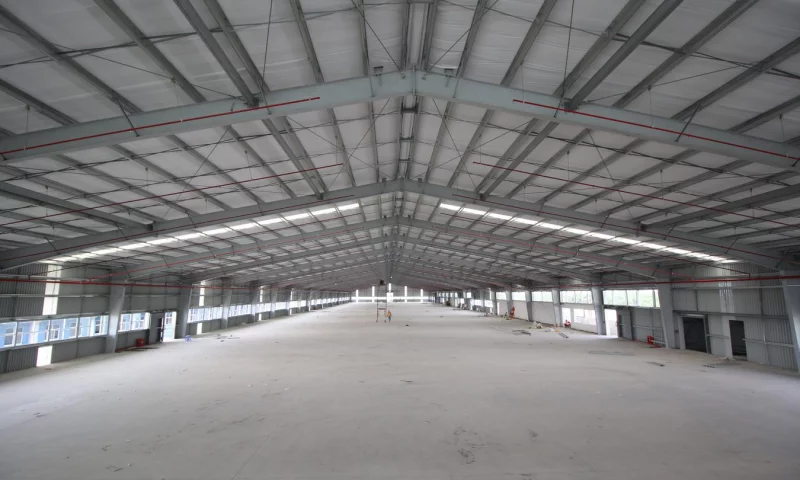 Xây dựng nhà kho chứa từ thép tiền chế