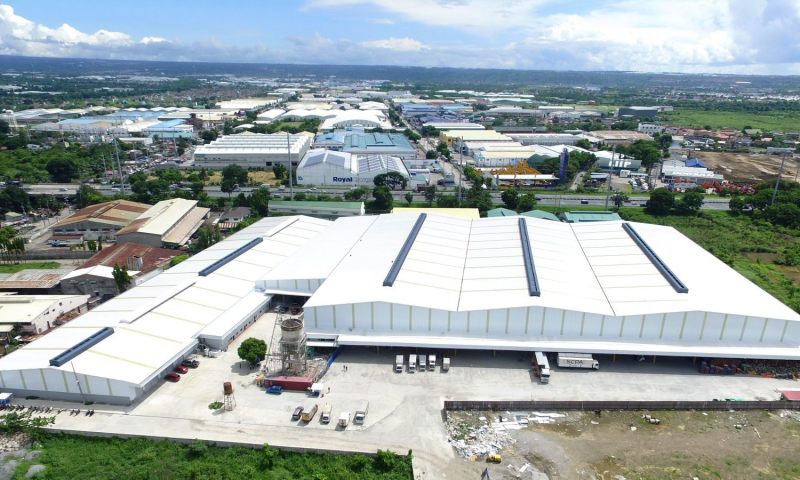 Definition and important roles of warehouses