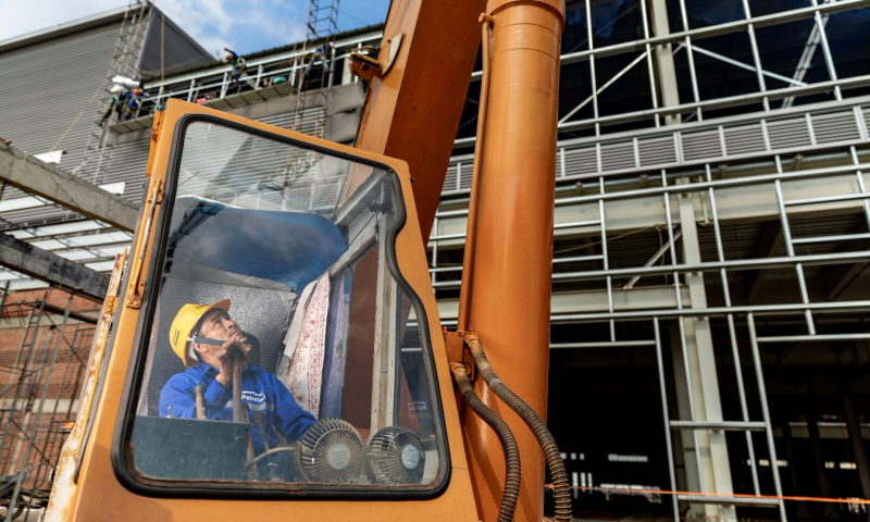 Giám sát chặt chẽ hoạt động thi công nhà thép tiền chế