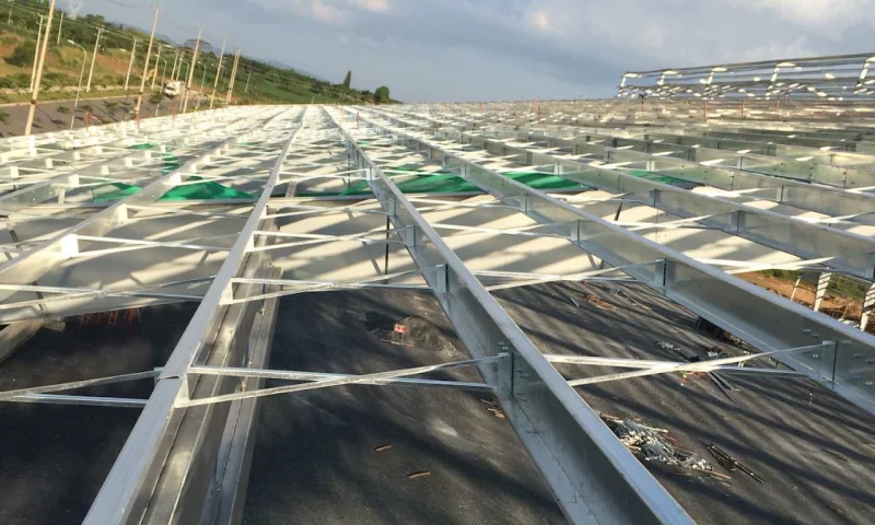 Construction of steel structure frame factory