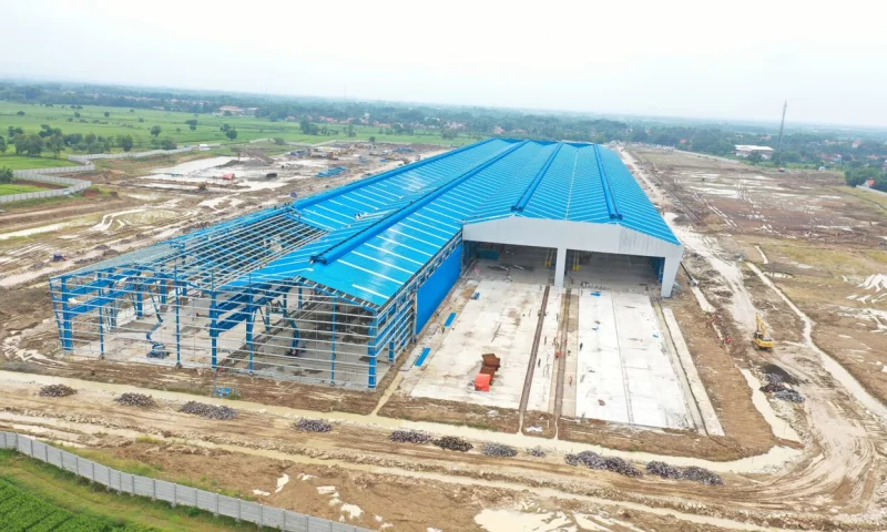 Purlins are essential components in steel structures, providing support for the roof and wall sheeting